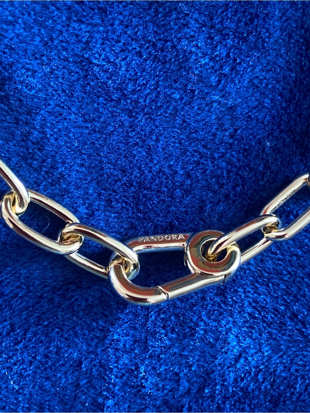 Pandora Gold Paperclip Chain Bracelet - Polished Gold Links - Picture 3 of 3
